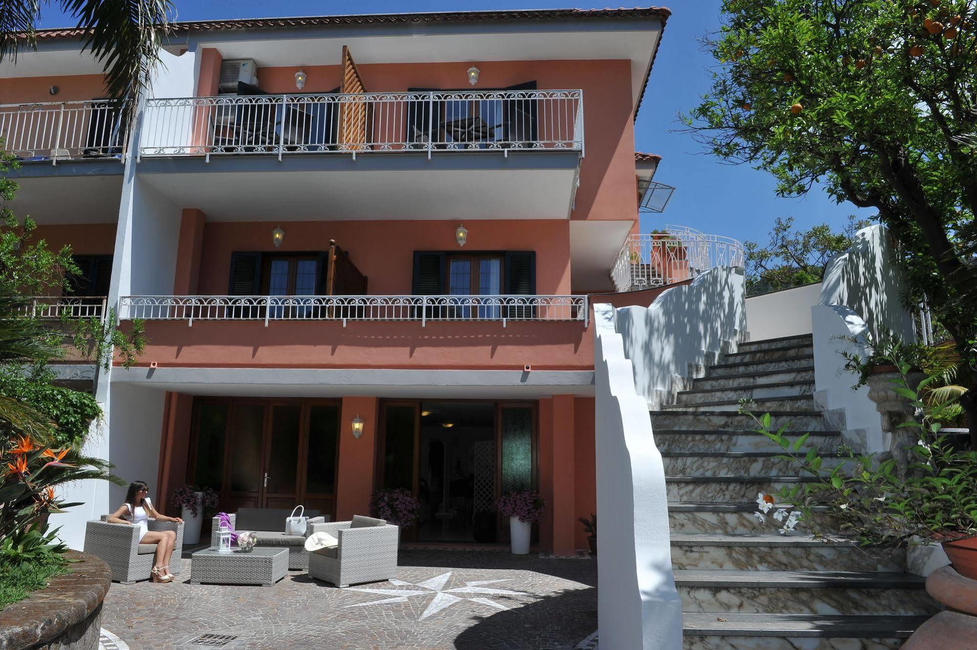 Bed and Breakfast Relais Francesca Piano di Sorrento Exterior foto
